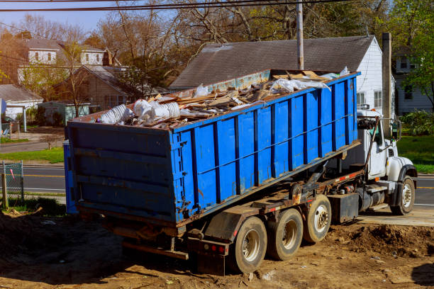 Best Garage Cleanout  in Des Moines, IA